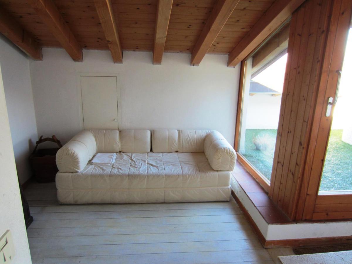 Romantica Mansarda Lago Di Garda Apartment โลนาโต ภายนอก รูปภาพ